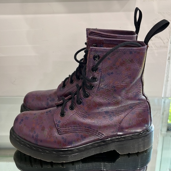 Dr.Martens Deep Purple Litter Flowers Leather Lace up   Boots Size 6 - Picture 9 of 15